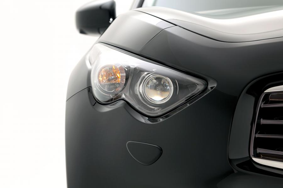  Infiniti FX30d S 2010 года  (фото 14 из 28)
